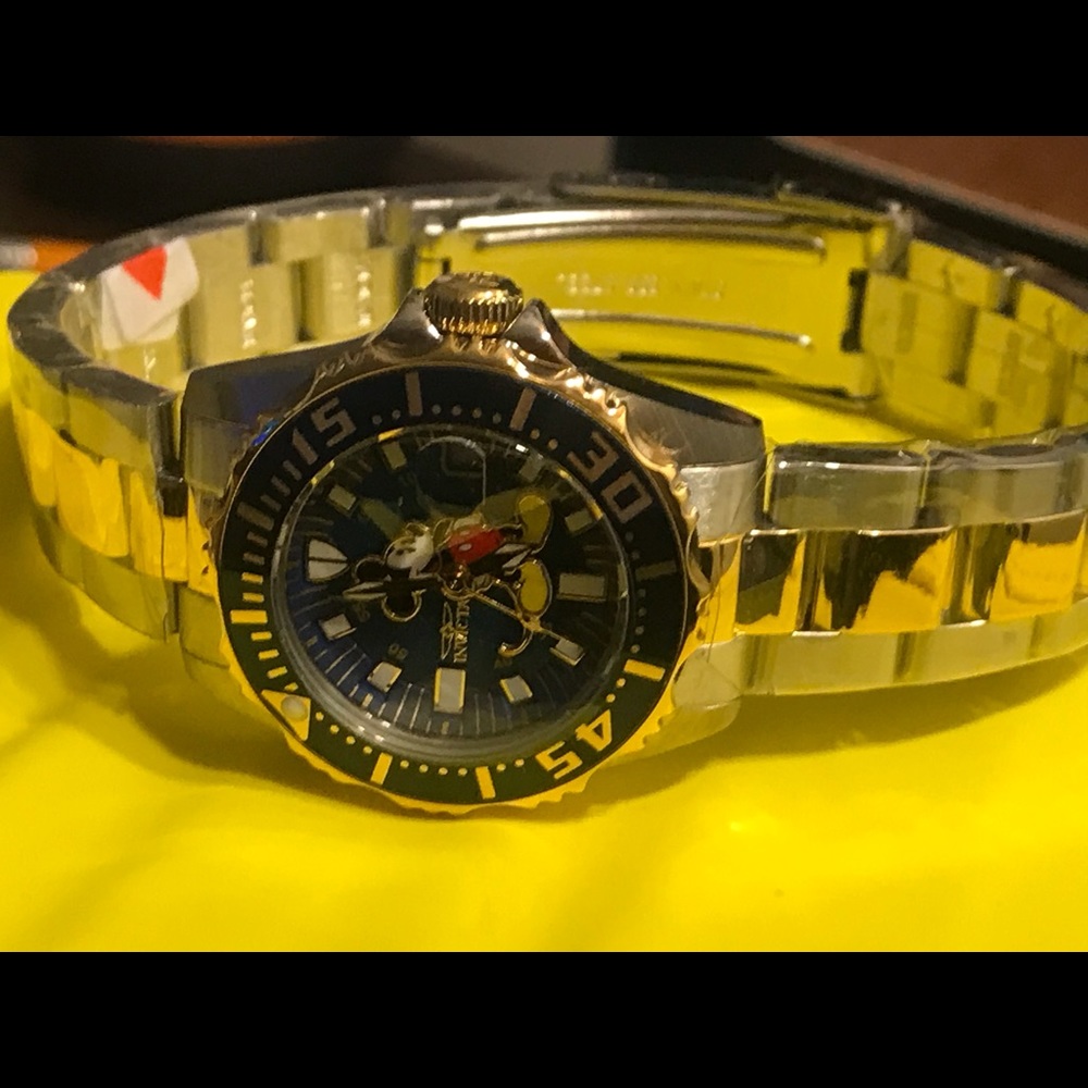 Watch - Picture 2 of 4